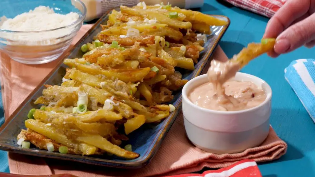 french-fries-with-eggs-dinner